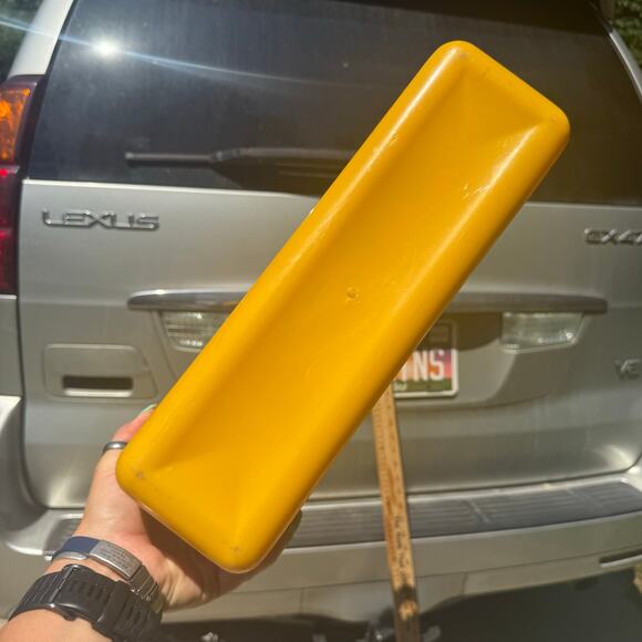 Vintage Gold Yellow Plastic Purse Tote TWO AVAILABLE - PRICE IS PER TOTE - Picture 4 of 5